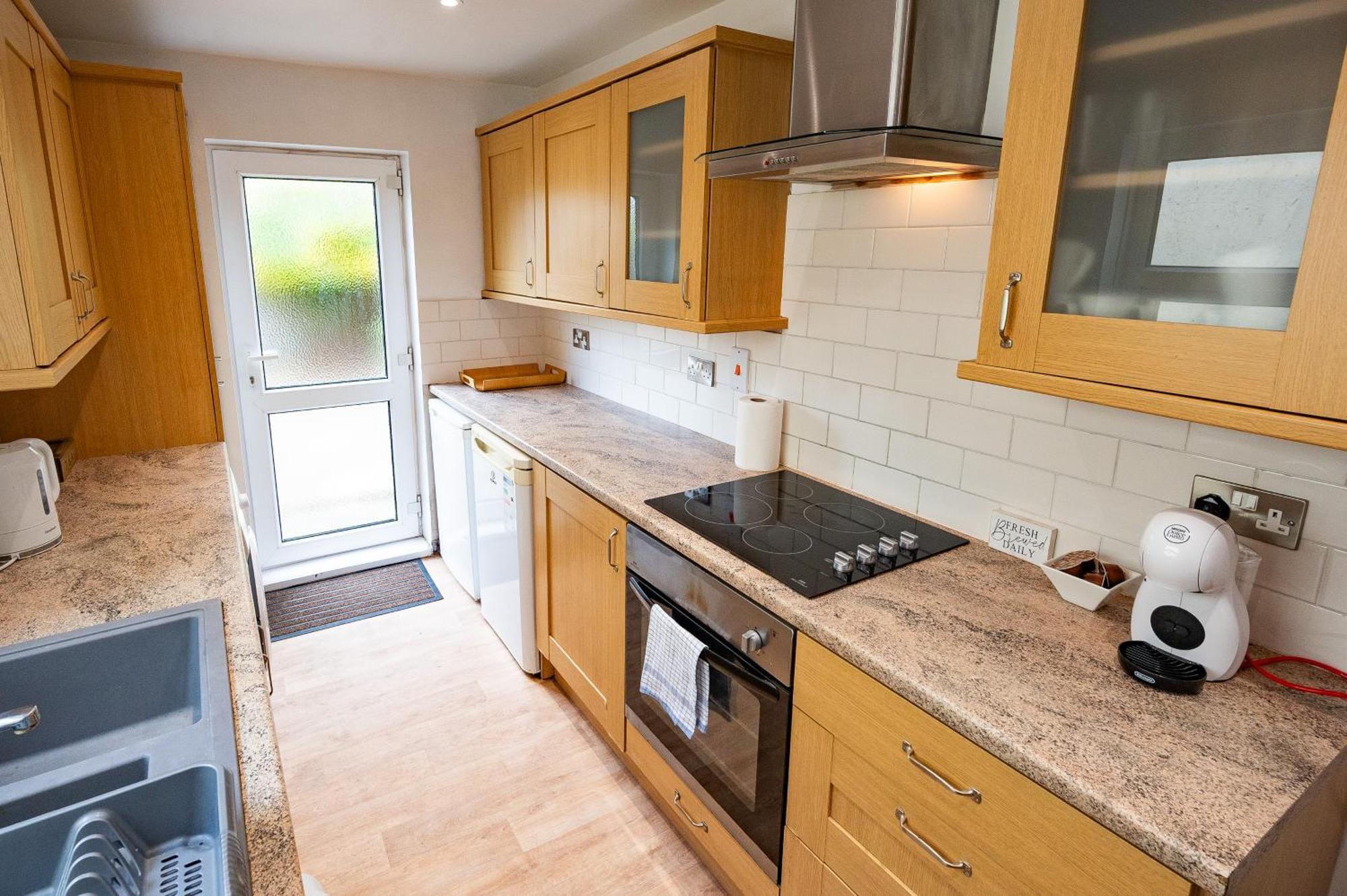 Stella's Cottage- Cute Traditional In South West By Staystaycations *